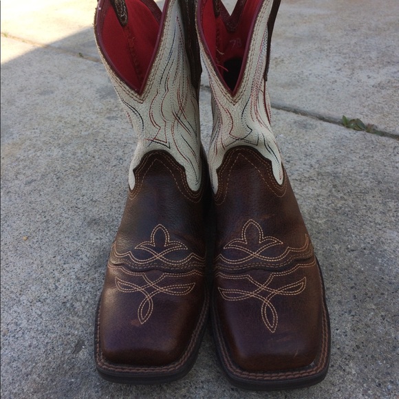 Women’s ariat boots - Picture 1 of 2